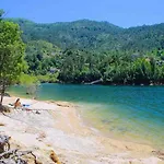 Waterfalls Al Bed & Breakfast 3*