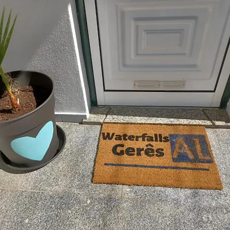 Waterfalls Al B&B 제어스