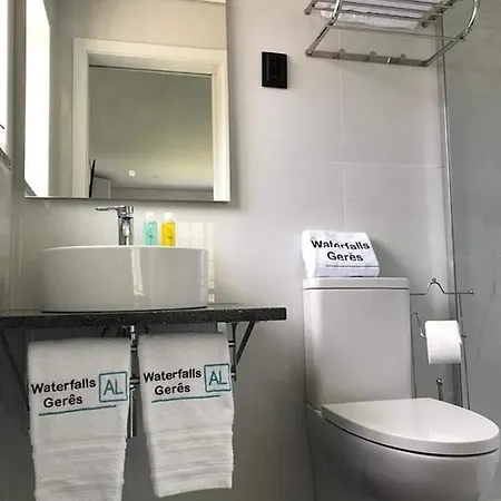 Waterfalls Al فندق مبيت وإفطار 3*