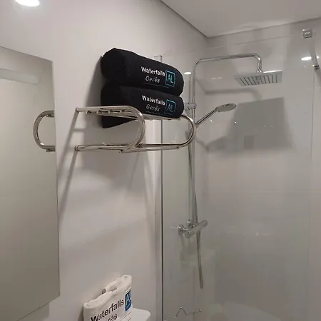 Waterfalls Al فندق مبيت وإفطار