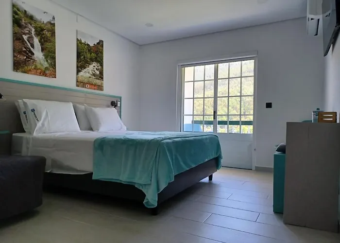 Waterfalls Al 住宿加早餐酒店 3*