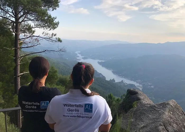 Waterfalls Al 吉尔斯