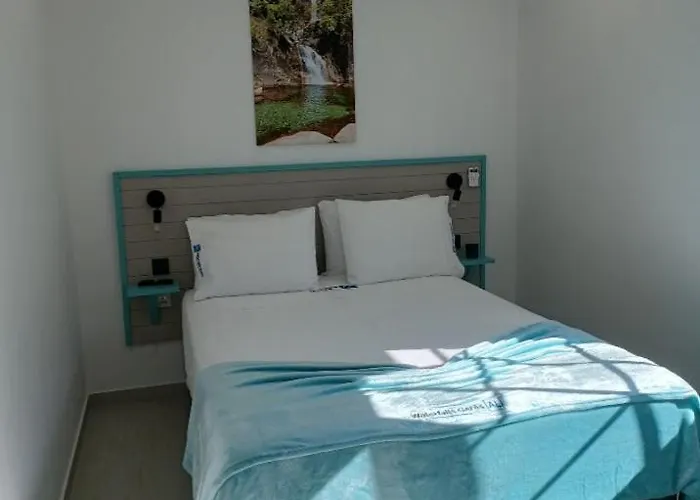 Waterfalls Al B&B 제어스